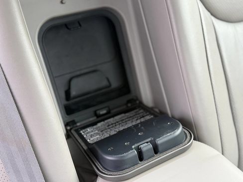 Used 2003 Lexus LS 430 image 81