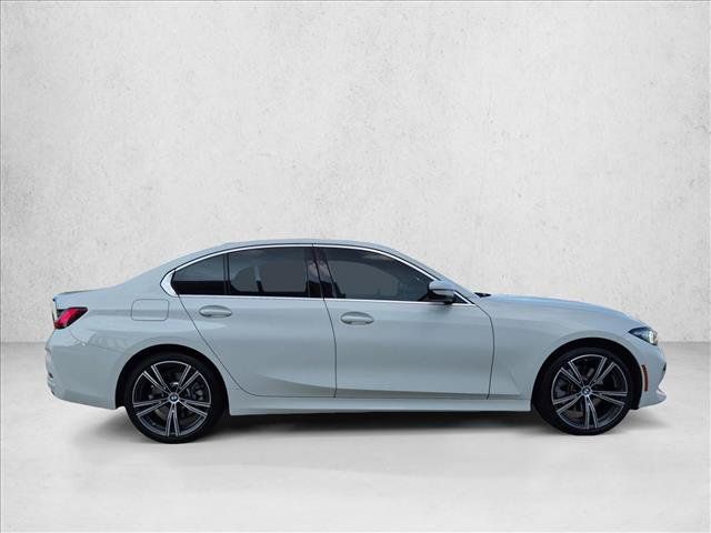 Used 2024 BMW 330i Sedan w/ Convenience Package RWD image 4