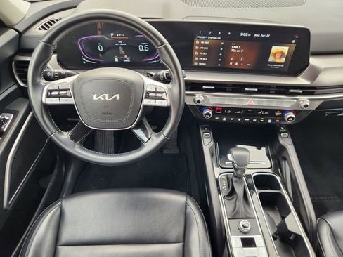 Used 2025 Kia Telluride S FWD image 27
