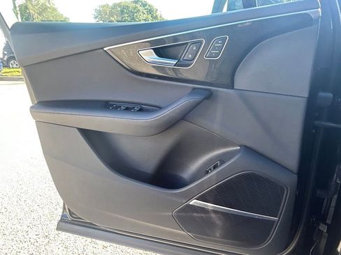 Used 2023 Audi Q7 3.0T Premium Plus image 34