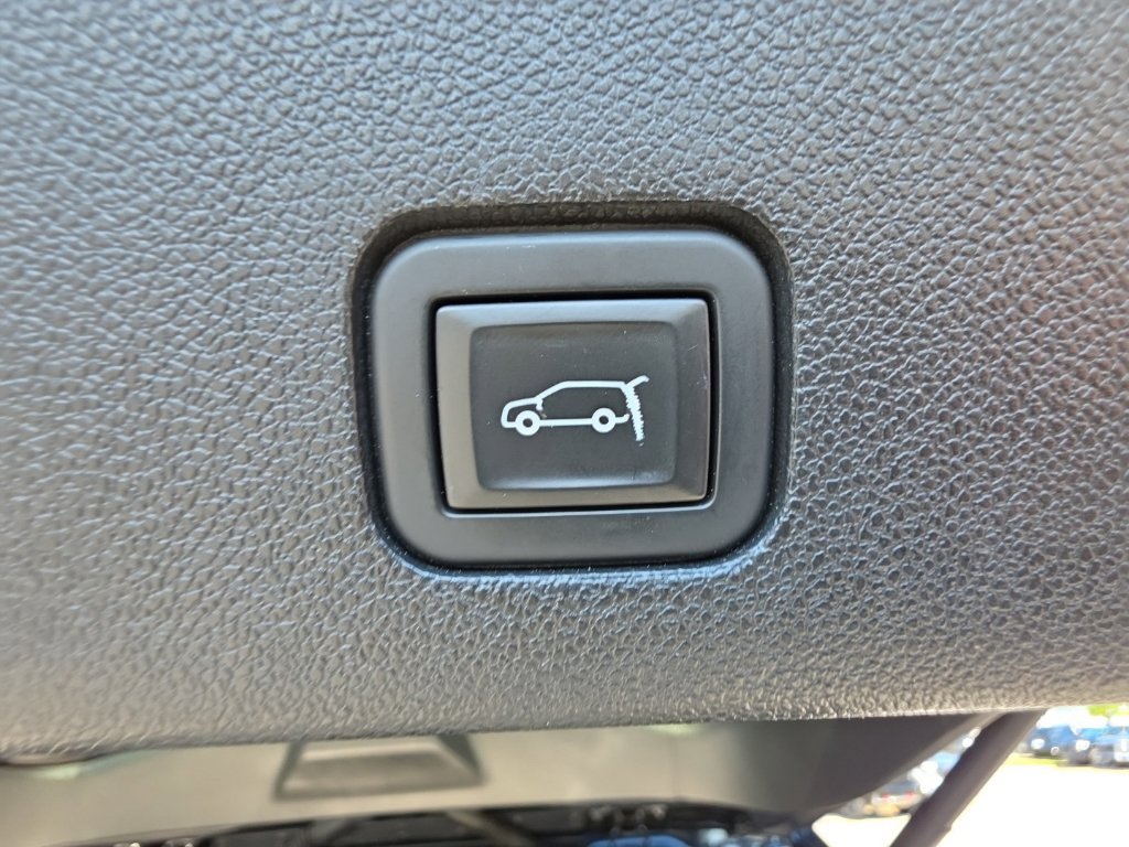Used 2020 Cadillac XT6 Sport w/ Platinum Package AWD/4WD image 17