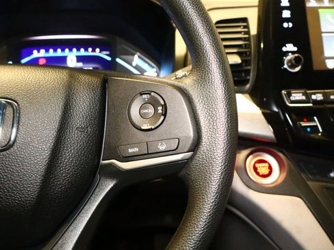 Used 2019 Honda Odyssey EX image 12