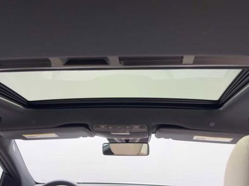 Used 2019 Mercedes-Benz E 300 image 22