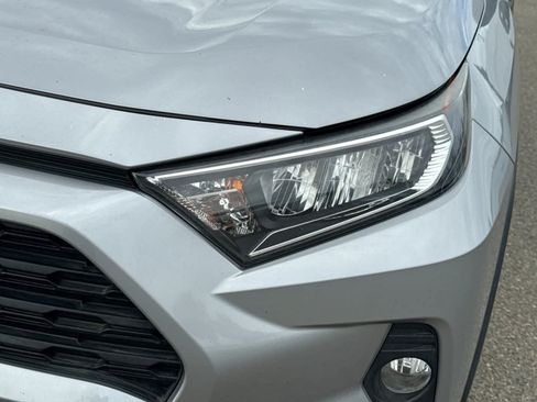 Used 2021 Toyota RAV4 XLE AWD/4WD image 13