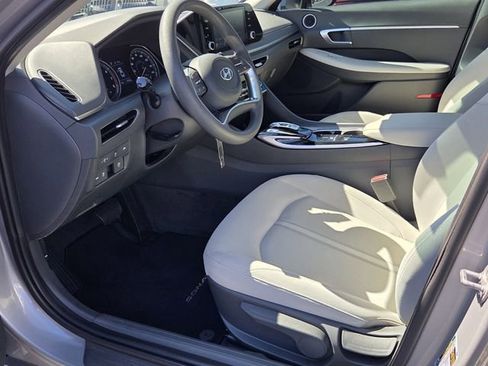 Used 2023 Hyundai Sonata SE image 10