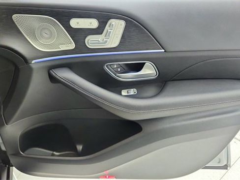 Used 2025 Mercedes-Benz GLS 450 GLS 450 image 23