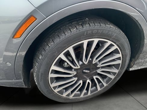 Used 2022 Lincoln Corsair Reserve w/ Equipment Group 201A image 7