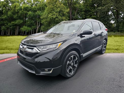 Used 2019 Honda CR-V Touring image 3