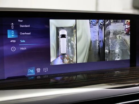 New 2026 Cadillac Escalade ESV Luxury w/ Touring Package image 19