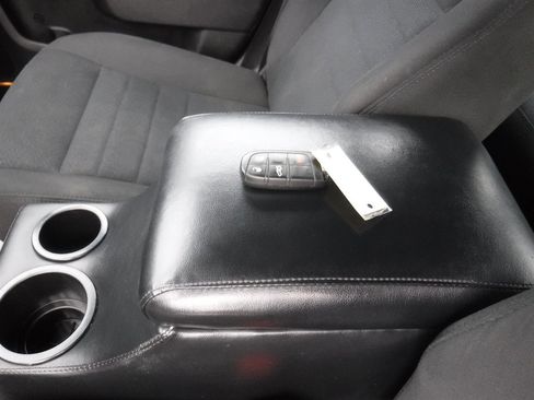 Used 2021 Dodge Charger Police RWD image 12