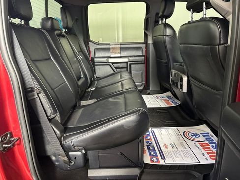 Used 2019 Ford F250 Lariat w/ Chrome Package image 32