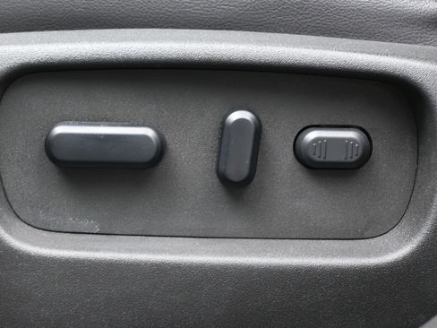 Used 2011 Ford Explorer XLT w/ 202A Rapid Spec Order Code image 9