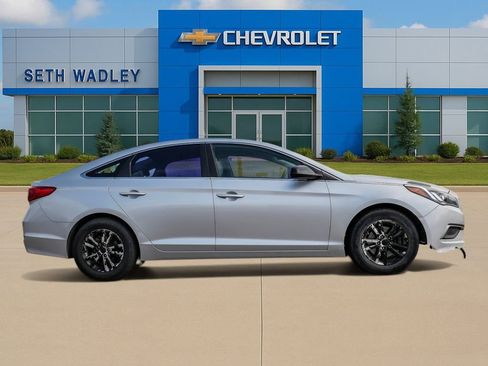 Used 2017 Hyundai Sonata SE FWD image 8