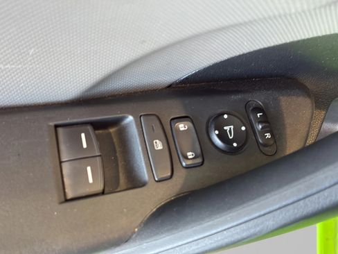 Used 2017 Honda Civic LX-P image 10