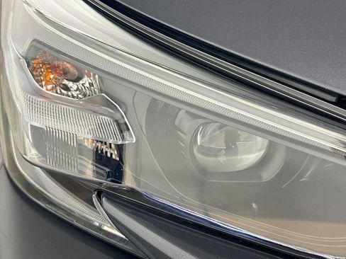 Used 2023 Subaru Outback Limited image 38