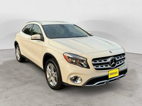 Used 2018 Mercedes-Benz GLA 250 image 3