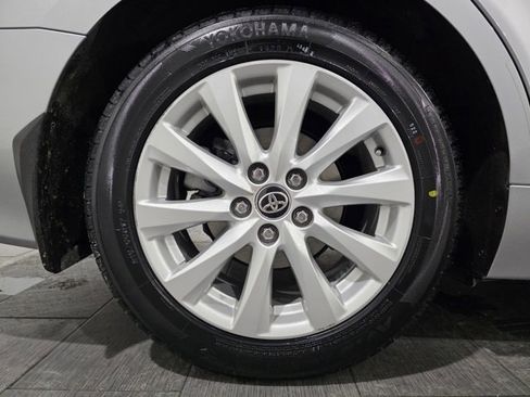 Used 2020 Toyota Camry LE image 25