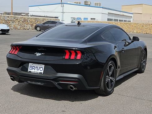 Used 2025 Ford Mustang EcoBoost image 4