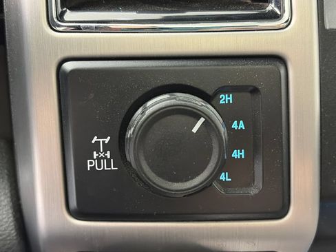 Used 2020 Ford F150 Platinum w/ Equipment Group 701A Luxury AWD/4WD image 23