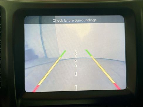 Used 2014 Jeep Cherokee Latitude w/ Cold Weather Group FWD image 6