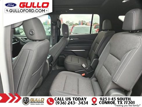 Used 2024 Chevrolet Traverse LT FWD image 14