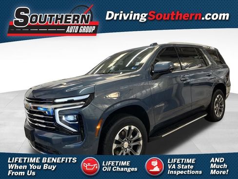 Used 2025 Chevrolet Tahoe LT w/ Comfort Package AWD/4WD image 1
