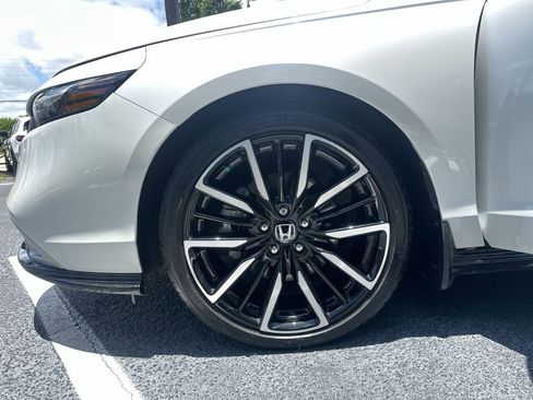 Used 2024 Honda Accord Touring image 28