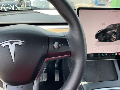 Used 2023 Tesla Model Y Long Range AWD/4WD image 11