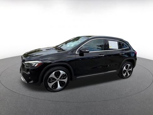 Used 2025 Mercedes-Benz GLA 250 image 8