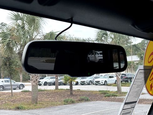 Used 2018 Jeep Wrangler Unlimited Rubicon image 32