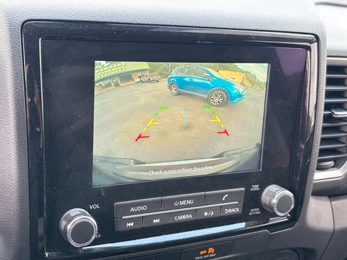 Used 2023 Nissan Frontier SV w/ SV Convenience Package image 15