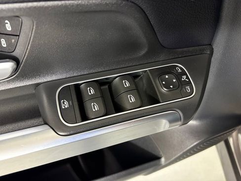 Used 2022 Mercedes-Benz GLB 250 image 15