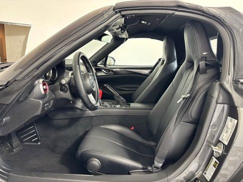 Used 2024 MAZDA MX-5 Miata Grand Touring RWD image 18