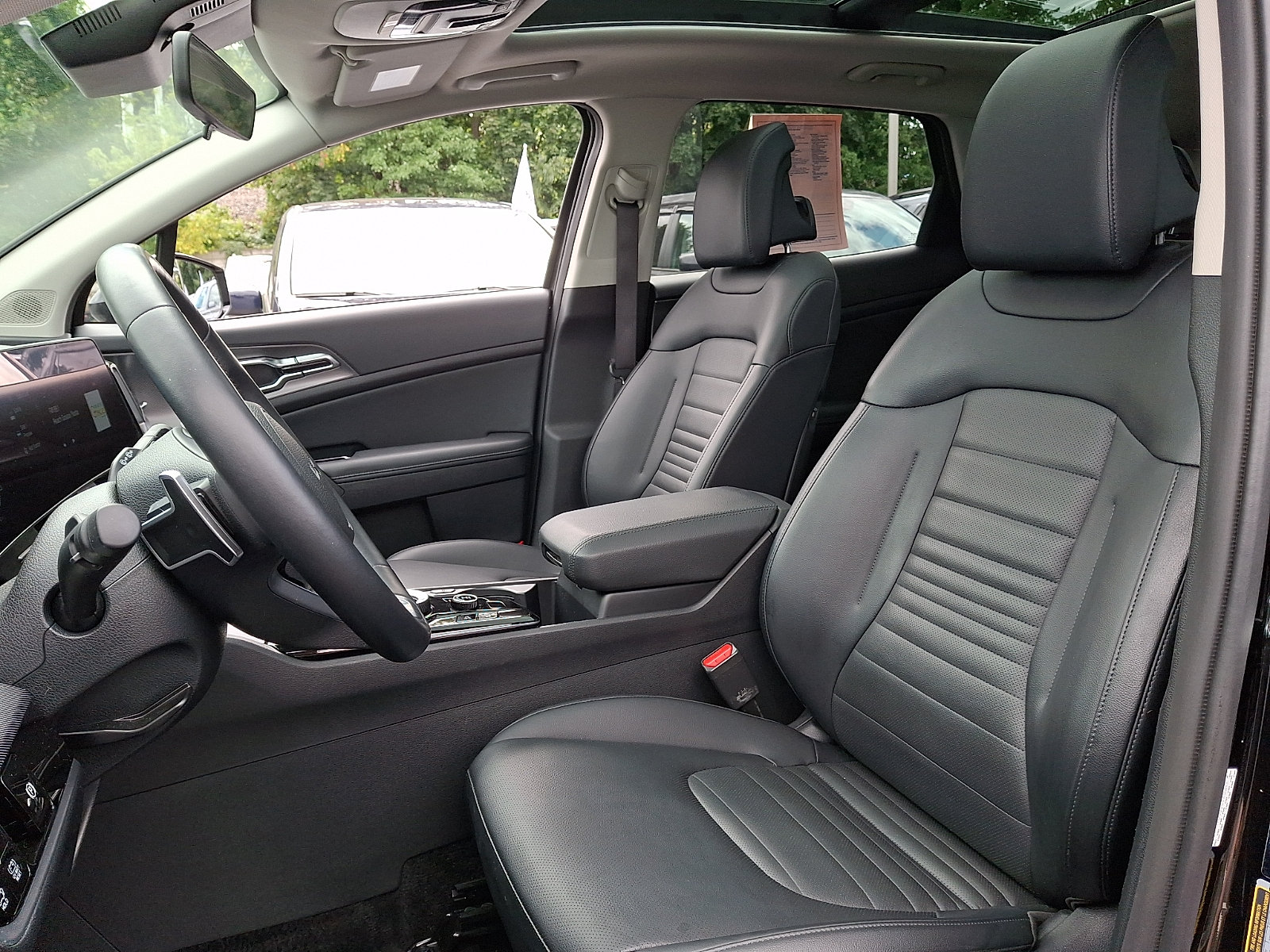 Certified 2024 Kia Sportage SX Prestige AWD/4WD image 12