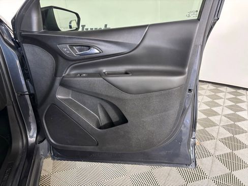 Used 2022 Chevrolet Equinox LT image 24