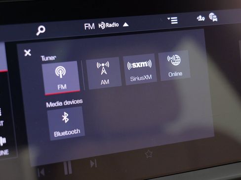 Used 2025 Porsche Macan image 61