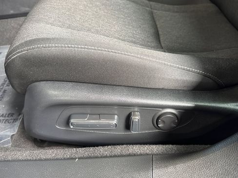 Used 2023 Honda Accord EX image 14
