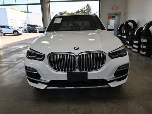 Used 2021 BMW X5 xDrive40i w/ Premium Package image 2