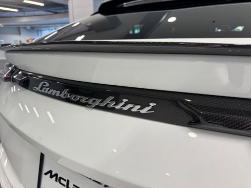 Used 2020 Lamborghini Urus image 7