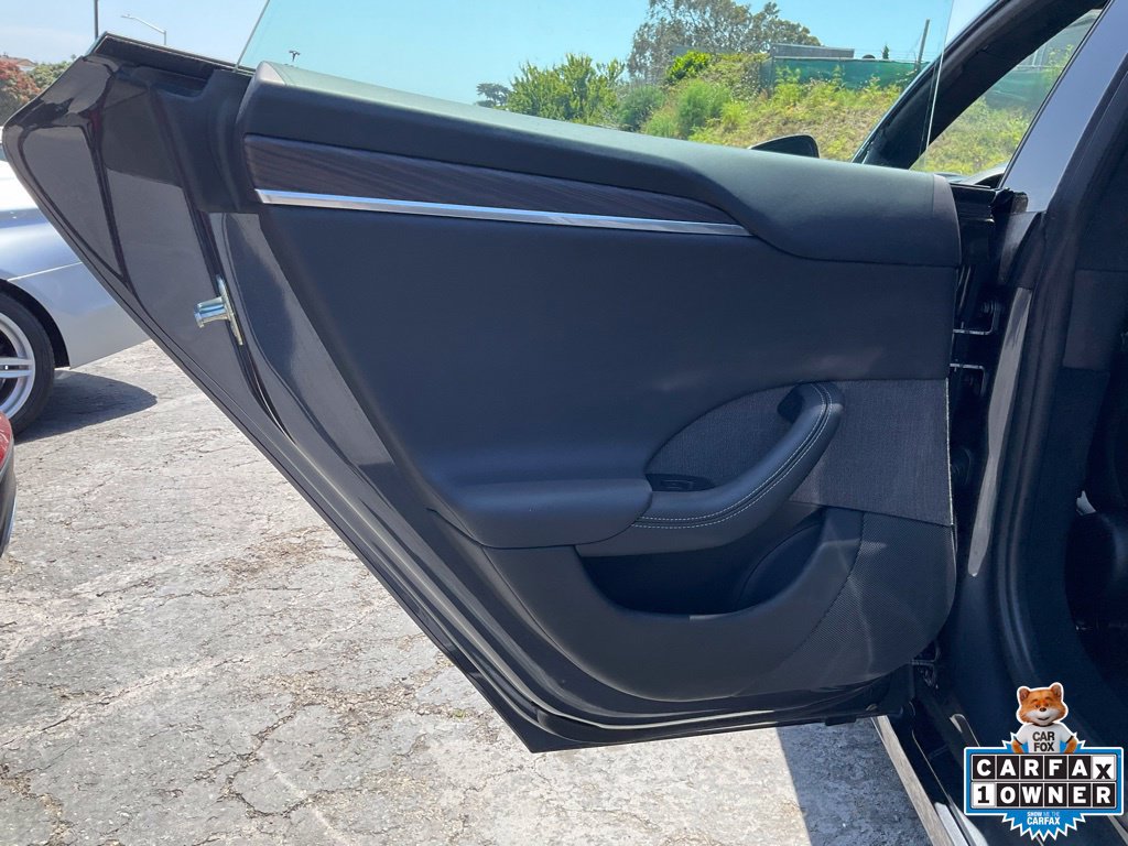 Used 2022 Tesla Model S AWD/4WD image 37