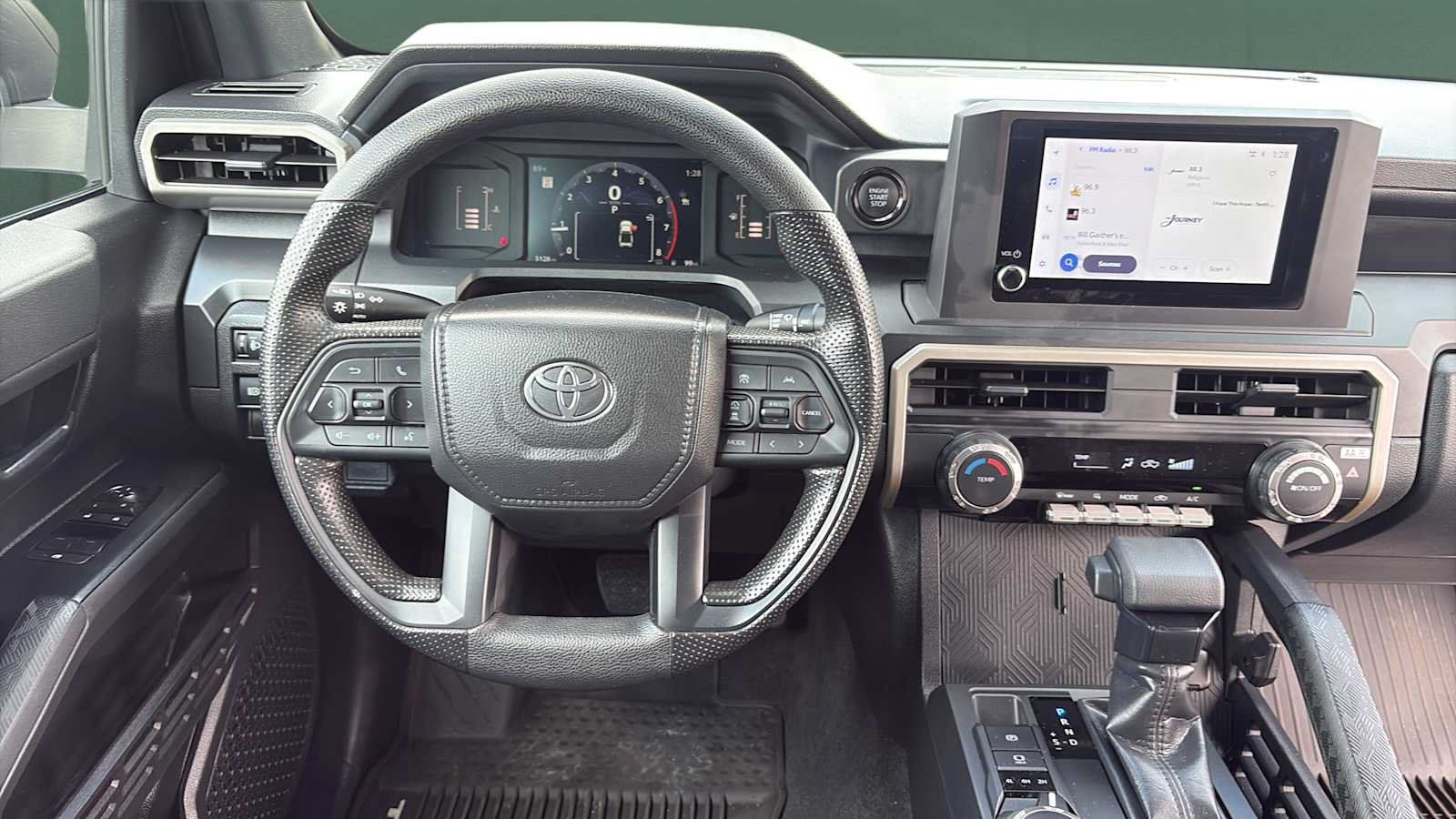 Used 2025 Toyota Tacoma SR AWD/4WD image 25