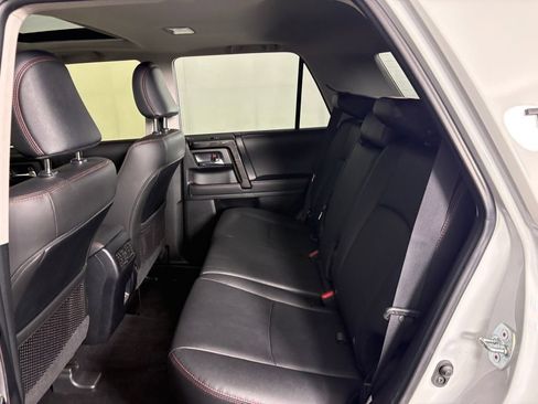 Used 2024 Toyota 4Runner TRD Off-Road Premium w/ Moonroof Package AWD/4WD image 29