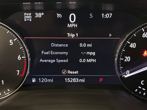 Certified 2023 Buick Envision Essence image 3