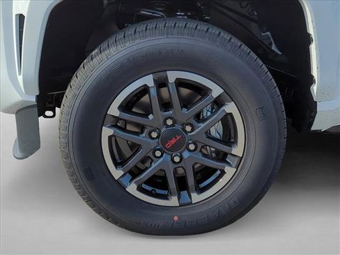 Certified 2025 Toyota Tacoma TRD Sport image 10
