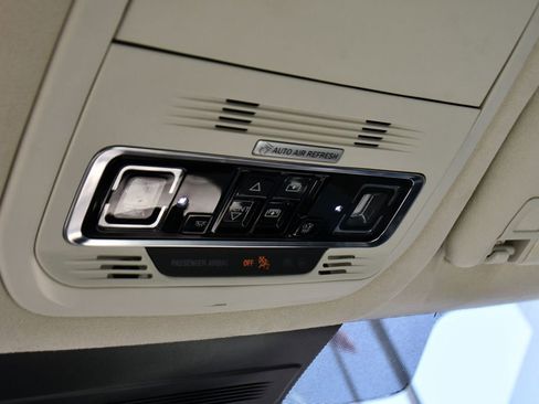 Used 2024 Lincoln Nautilus Black Label image 37