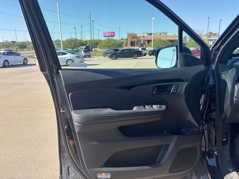 Used 2023 Honda Passport Elite image 9