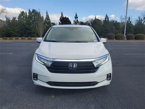 Certified 2024 Honda Odyssey EX-L image 2