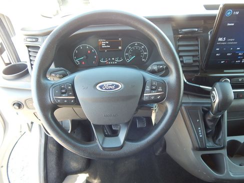 Used 2024 Ford Transit 350 XLT RWD image 22