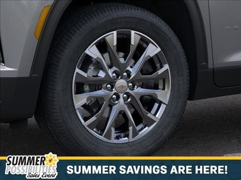 New 2026 Chevrolet Traverse LT w/ Sun and Wheel Package AWD/4WD image 9