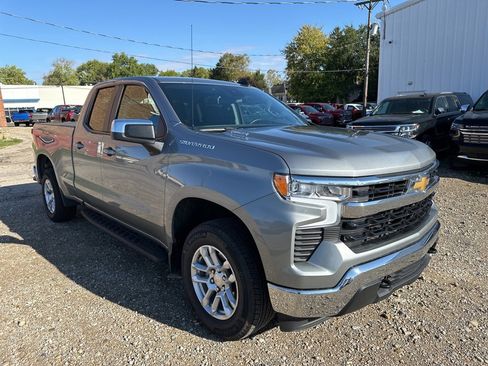 Used 2025 Chevrolet Silverado 1500 LT image 7